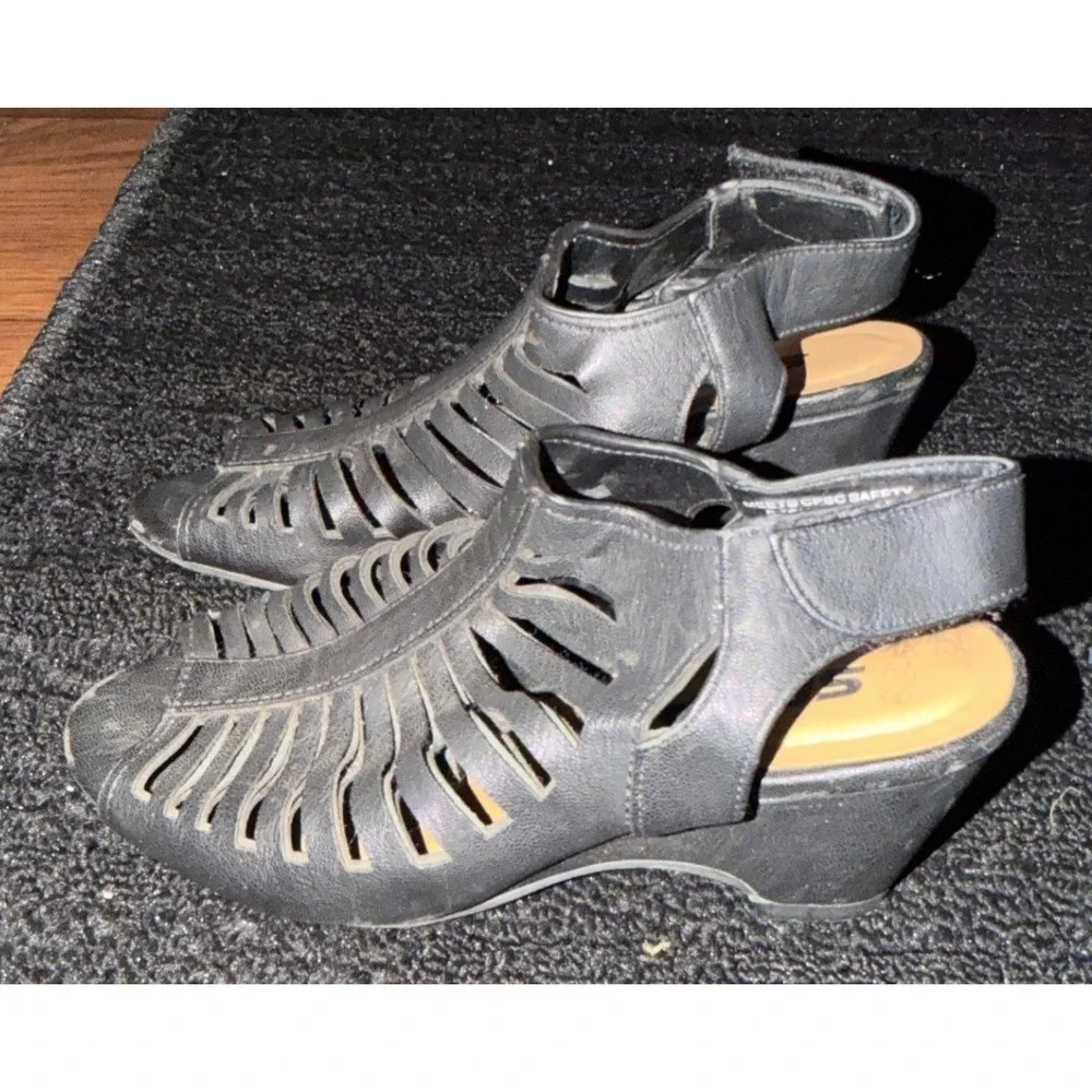 Soda - Black Leatherette Peep Toe Slit Slingback Sandals Size 13
